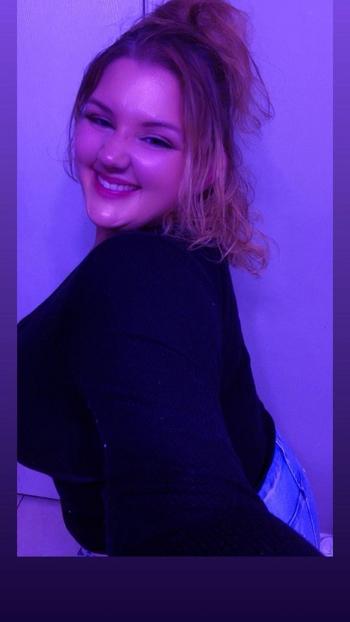 Snow, 34  female escort, Lafayette